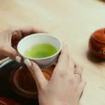 מדוע לא כדאי לשתות יותר מדי תה ירוק: 6 תופעות