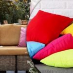 אל תמהרו לזרוק כריות ישנות: פריצות חיים שימושיות לבית ולגינה